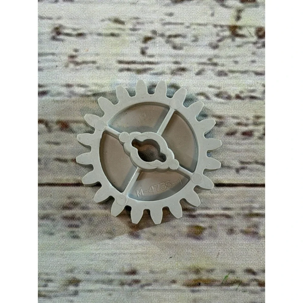 Vintage GI Joe Defiant M-4735-1 Crank Gear Original Part Piece